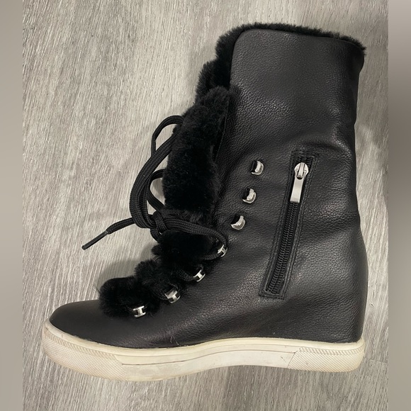 Donna Karen wedged fur lined winter boots - Picture 9 of 11